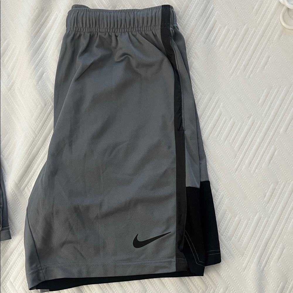 Nike Two-Tone Gray and Black Shorts